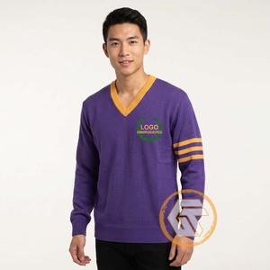GREEK TREASURES GT-1807 Cardigan d'hiver personnalisé en acrylique brodé Omega, haute qualité, respirant, col en V, pour fraternité masculine Psi - Product Image 2