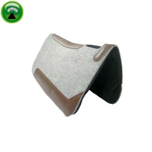 Sillín de fieltro de PU para caballo, almohadilla gris de alta calidad - Product Image 1