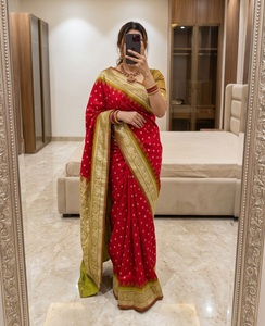 Sari en soie Banarasi rouge de qualité supérieure, bordure dorée, imprimé floral, tenue traditionnelle indienne pour mariage et festivals, Leranath Fashion MJ-4021 - Product Image 1