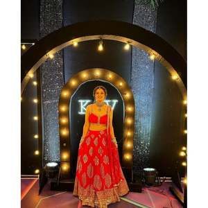 ผ้าจอร์เจียแบบแฟนซีเย็บลำดับ lehenga choli กับสีชมพู dupatta - Product Image 1