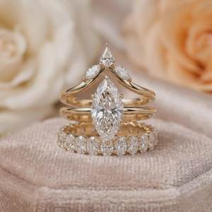 Anillo de 3 bandas con diamantes de corte marquesa de 2.00 quilates E VS1, oro macizo de 14k, banda de eternidad ovalada con diamantes cultivados en laboratorio, regalo romántico para el Día de San Valentín - Product Image 4