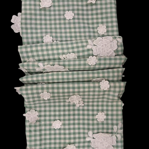 Tela de Algodón a Cuadros Verde Salvia y Blanco de Primera Calidad con Bordado Floral Blanco en 3D - Material para Apliques de Diseño - Product Image 1