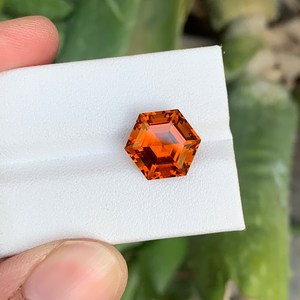 พลอยซิทรินมาเดราทรงหกเหลี่ยมธรรมชาติ สีเหลืองทอง คุณภาพพรีเมียม สำหรับทำเครื่องประดับ - Product Image 3