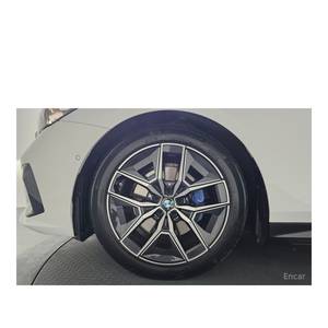 BMW Série 5 520i M Sport 2023, 7 706 km, boîte automatique, sièges en cuir, conduite à gauche, caméra de recul - Product Image 5