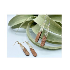 Boucles d'oreilles brodées en résine, bijoux faits à la main pour femmes et filles, look classique de mariage, haute qualité - Product Image 2
