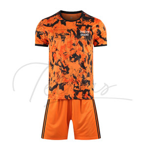 Uniformes de Fútbol Personalizados a Precios Económicos, Nuevo Modelo, Últimos Diseños, Sublimación de Primera Calidad, Uniformes Deportivos para Entrenamiento - Product Image 3