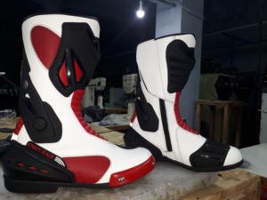 Botas de Motociclismo Enjoy Race Blancas y Rojas de PU para Hombre, Impermeables, para Todas las Estaciones, de Cuero Vacuno Cómodo, Nueva Colección en Oferta - Product Image 1