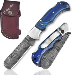 Cuchillo de bolsillo plegable de acero de Damasco hecho a mano de grado industrial UA Supplies con mango de madera, bolster de acero inoxidable y funda de cuero. - Product Image 6