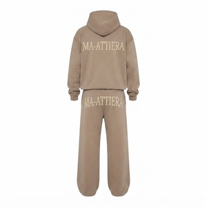 Conjunto Deportivo Casual de Dos Piezas para Mujer, Sudadera Oversize Color Taupe y Pantalones Anchos - Product Image 4
