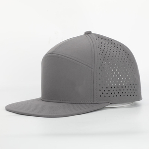OARH INT INDUSTRY 2026 Gorra Snapback Exclusiva Unisex Negra de 5 Paneles con Visera Plana, Parche Bordado y Agujeros Cortados con Láser, Sombrero de Moda Personalizado - Product Image 1