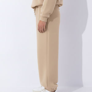 Pantalones Deportivos de Pierna Recta de Talla Grande en Color Marrón Claro de Alta Calidad, con Logotipo Bordado Personalizado, Estilo Holgado, para Mujer, con MOQ Bajo - Product Image 6