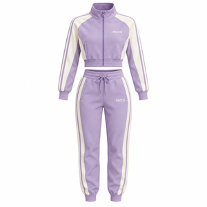 Ensemble de survêtement court 2 pièces personnalisé noir pour femme – Sweat à capuche court zippé et pantalon de survêtement - Product Image 5