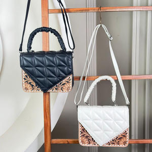 Haute qualité grande capacité usiné à la main en cuir matelassé élégant sac à bandoulière pour femmes à volants poignée épaule sac à main - Product Image 5