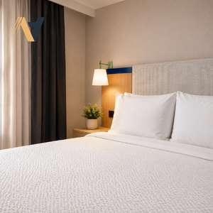 Meubles de chambre d'hôtel Guest First Garner Inn fabriqués au Vietnam, conçus pour les opérations hôtelières quotidiennes et les espaces intérieurs fonctionnels - Product Image 1