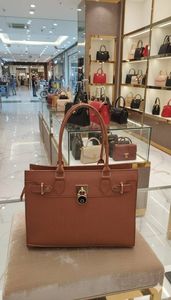 Modern Fashion Women <b>Hand</b> Bag PU Leather Messenger Bag Latest Ladies <b>Hand</b> Bags Wholesale - Product Image 5