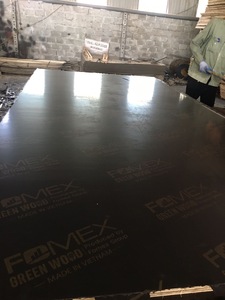 ไม้อัดฟิล์มเฟซ 15 มม./18 มม. สีดำ/น้ำตาล E0 สำหรับใช้งานกลางแจ้ง เกรดพรีเมียม - Product Image 3