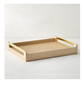 Bandeja de servir rectangular de cuero beige premium con asas doradas, bandeja otomana color crema para mesa de café y bebidas - Product Image 3