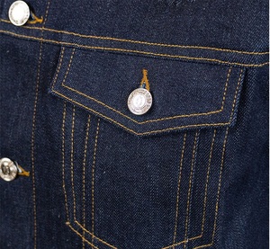 Camisa de Mezclilla para Hombre, con Cuello Personalizado OEM, Costura en Contraste, Bolsillo en el Pecho, Manga Larga y Botones - Product Image 4