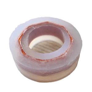 Bague en résine de haute qualité, luxueuse, personnalisée, fabriquée à la main, polie, belle, colorée, à la mode, pour mariage - Product Image 1