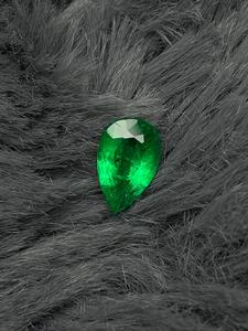 Esmeralda Verde Natural de 2.19 Quilates, Certificada por IGI, Corte Pera, Gema Suelta, Origen Rajasthan, GEMS INTERNATIONAL - Product Image 2