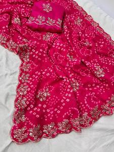 Sari de Georgette Premium Estampado con Bordado Intrincado y Blusa de Seda Mono Bordada sin Coser de Diseño Exclusivo - Product Image 3