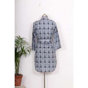 Chemisiers pour femmes, imprimé floral, chemisier en coton imprimé fait main, chemisier bohème en coton, vêtements pour femmes grandes tailles - Product Image 6