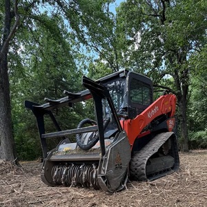 Cargadora de Dirección Deslizante Kubota de Uso Pesado con Trituradora para Proyectos Eficientes de Silvicultura y Mantenimiento de Propiedades - Product Image 5