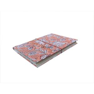 Hermoso y perfecto set de diario y bloc de notas artesanal de la marca ART&ART, cubierto con tela de algodón de la India (Rajasthan), para escribir en un diario. - Product Image 2