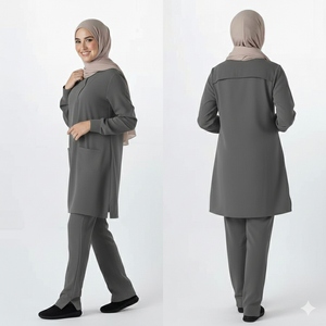 Conjunto de uniforme médico azul marino para mujer, de manga larga, con pantalones y diseño compatible con hiyab, para uso médico. - Product Image 3