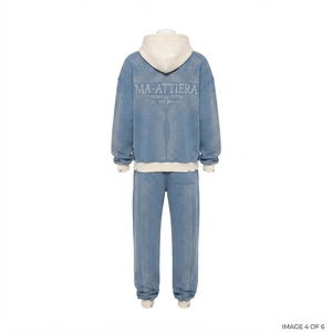 Conjunto de Sudadera Azul Oversize Personalizada y Pantalones Anchos de Felpa con Pedrería, Chándal de Algodón para Streetwear, Venta al por Mayor OEM - Product Image 3
