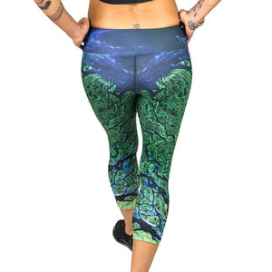 Conjunto de yoga para mujer, tela absorbente de sudor, leggings ajustados al cuerpo y top elástico para entrenamiento físico y deportes - Product Image 5
