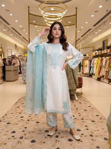Best Quality Women Designer <b>Kurti</b> Pant Dupatta Set Traditional Ethnic Wear Party Quick Dry Export Quality Boutique Collection - Product Image 5