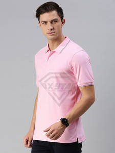 Polo rose pour homme, personnalisable avec logo, manches courtes, en piqué de coton respirant, coupe ajustée, vente en gros, fabricant de vêtements vierges - Product Image 3