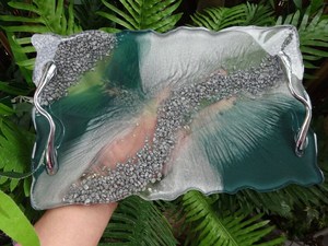 Bandeja de resina epoxi - diferentes colores - Hecha a mano |   Ideas de regalos |   Bandeja decorativa de resina | Bandeja para Joyas |   Bandeja para Servir |   Decoración del Hogar - Product Image 2