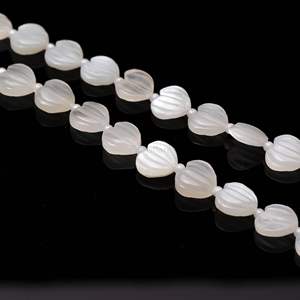 Perles en Pierre de Lune Blanche Naturelle Sculptées en Forme de Cœur, Perles de Pierres Précieuses Artisanales pour la Fabrication de Bijoux, 10 à 11 MM, 8 Pouces, par le Fabricant - Product Image 2