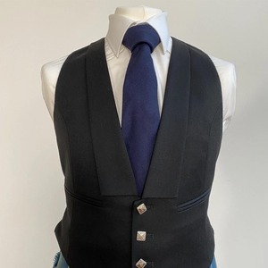 Elegante Chaqueta y Chaleco Prince Charlie, Perfectos para Eventos Formales Escoceses y Chaquetas Prince Charlie de la Tierra Alta - Product Image 3