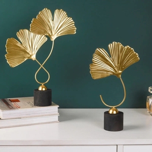 Statue de centre de table de luxe en métal doré à double feuille avec base noire solide de qualité supérieure pour console d'entrée et ensemble de salon (lot de 2) - Product Image 3