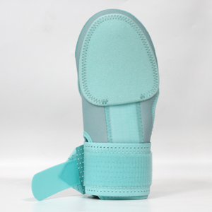 Wholesale OEM Sliding Mitts Comfortable Secure <b>Baseball</b> Softball Practice Elastic Strap Mitts Custom Design Sliding Mitts - Product Image 3