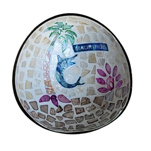 Vente en gros de bols en coquille de noix de coco gravés, modernes, minimalistes, durables, uniques, polis, écologiques, haut de gamme - Product Image 2
