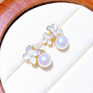 Pendientes de Perlas de Agua Dulce Naturales de 8-9 mm con Diseño Único de Flor de Cerezo Doble, Nueva Joyería de Perlas con Diseño Floral - Product Image 2