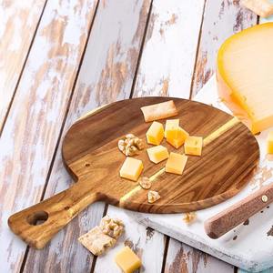 Planche à découper en bois de grande qualité pour viande, légumes, fruits et pain, disponible pour la vente en gros - Product Image 4