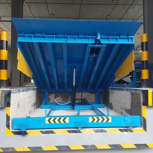 La meilleure rampe de chargement automatique de niveleur de quai d'énergie hydraulique de 12 tonnes standard pour l'équipement de levage de camion dans l'entrepôt au Vietnam - Product Image 1