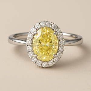 แหวนเพชรรูปวงรีหรูหราที่ได้รับการรับรอง0.50-0.70กะรัตเลเซอร์สีเหลืองอ่อน VVS1-VVS2ชัดเจน - Product Image 2