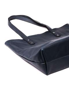 กระเป๋าโท้ทหนังแท้แฟชั่นสำหรับผู้หญิง ขนาดใหญ่ จุของได้เยอะ พร้อมซิปปิด สำหรับใช้ในชีวิตประจำวัน รุ่น LTB-0273 - Product Image 3