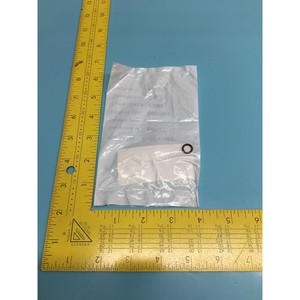 Lote de 8 AMAT 3700-02445 ORING ID .301 CSD .070 - Equipo y Piezas de Semiconductores de Confianza de Marca Global Legacy - Product Image 1