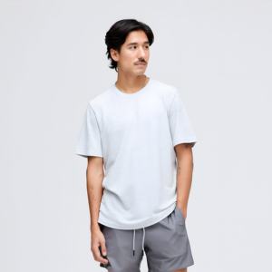 Camiseta Casual de Algodón Gris Claro para Hombre, Transpirable, Manga Corta, Básica, Minimalista, Estilo Urbano, Verano, Logotipo Personalizado, Venta al Por Mayor - Product Image 1