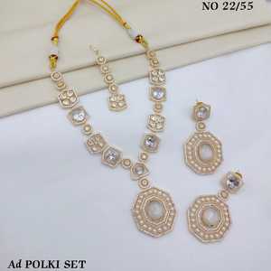 Ensemble de bijoux de créateur AD Polki : collier, boucles d'oreilles pendantes et mang tika, fait main, pour mariée et fêtes, pour femmes, vente en gros - Product Image 2