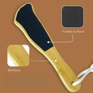 Rallador de Bambú Profesional para Pies - Doble Cara para Pies Más Suaves y Delicados, Pedicura sin Esfuerzo en Casa y Salón - Product Image 5