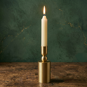 Élégant porte-bougie en métal avec finition laiton mat, design minimaliste moderne, forme ronde pour la décoration intérieure, les mariages et les événements - Product Image 5