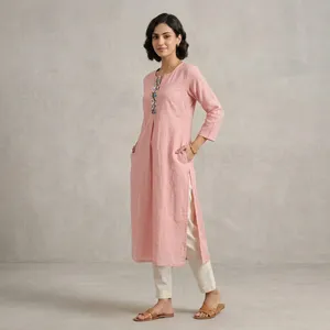 Kurti long en coton et lin orange pour femme, col rond, manches trois quarts, coupe droite, encolure brodée, tenue ethnique décontractée - Product Image 1